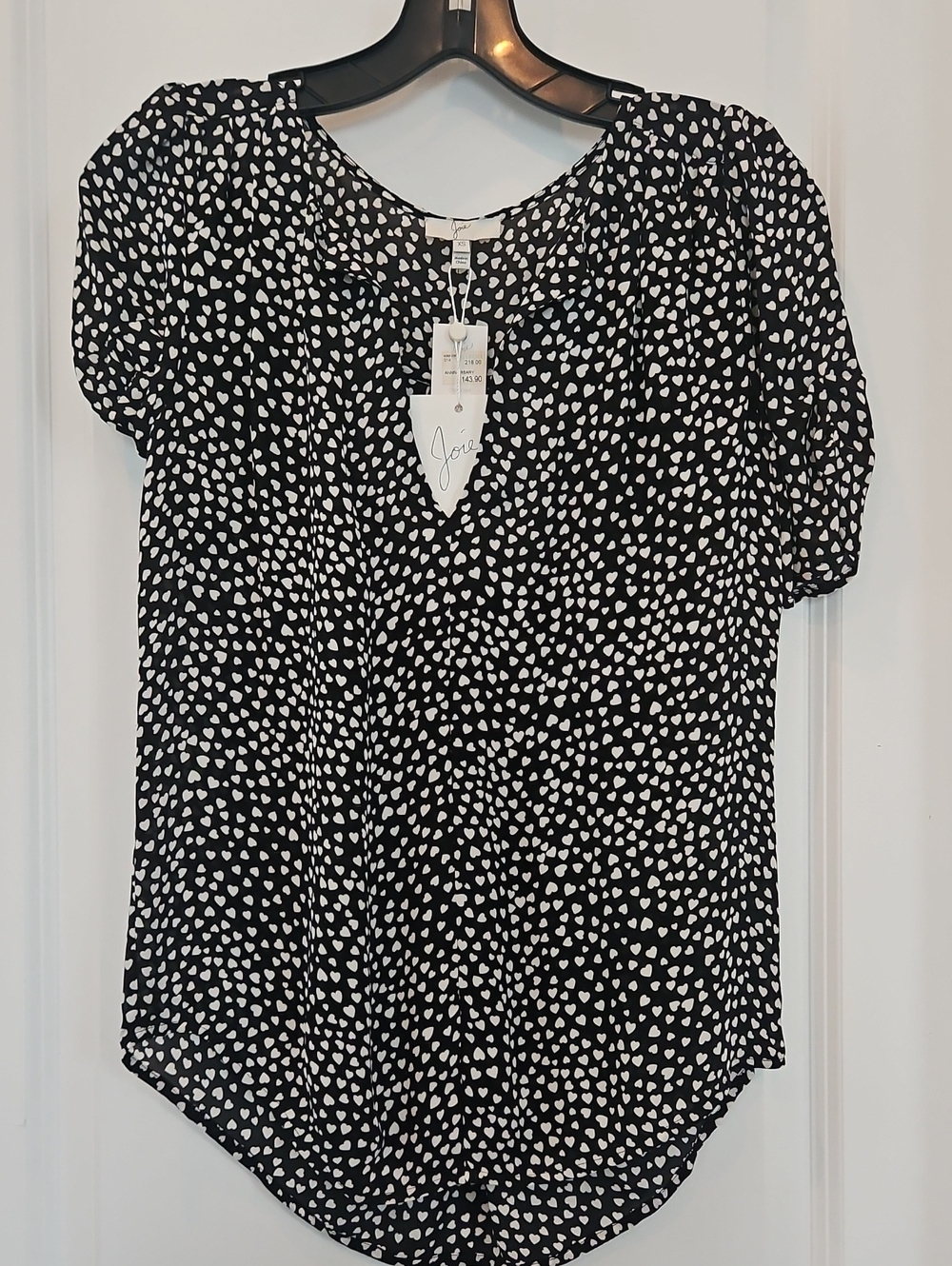 NWT. Joie Short Sleeve Silk Blouse